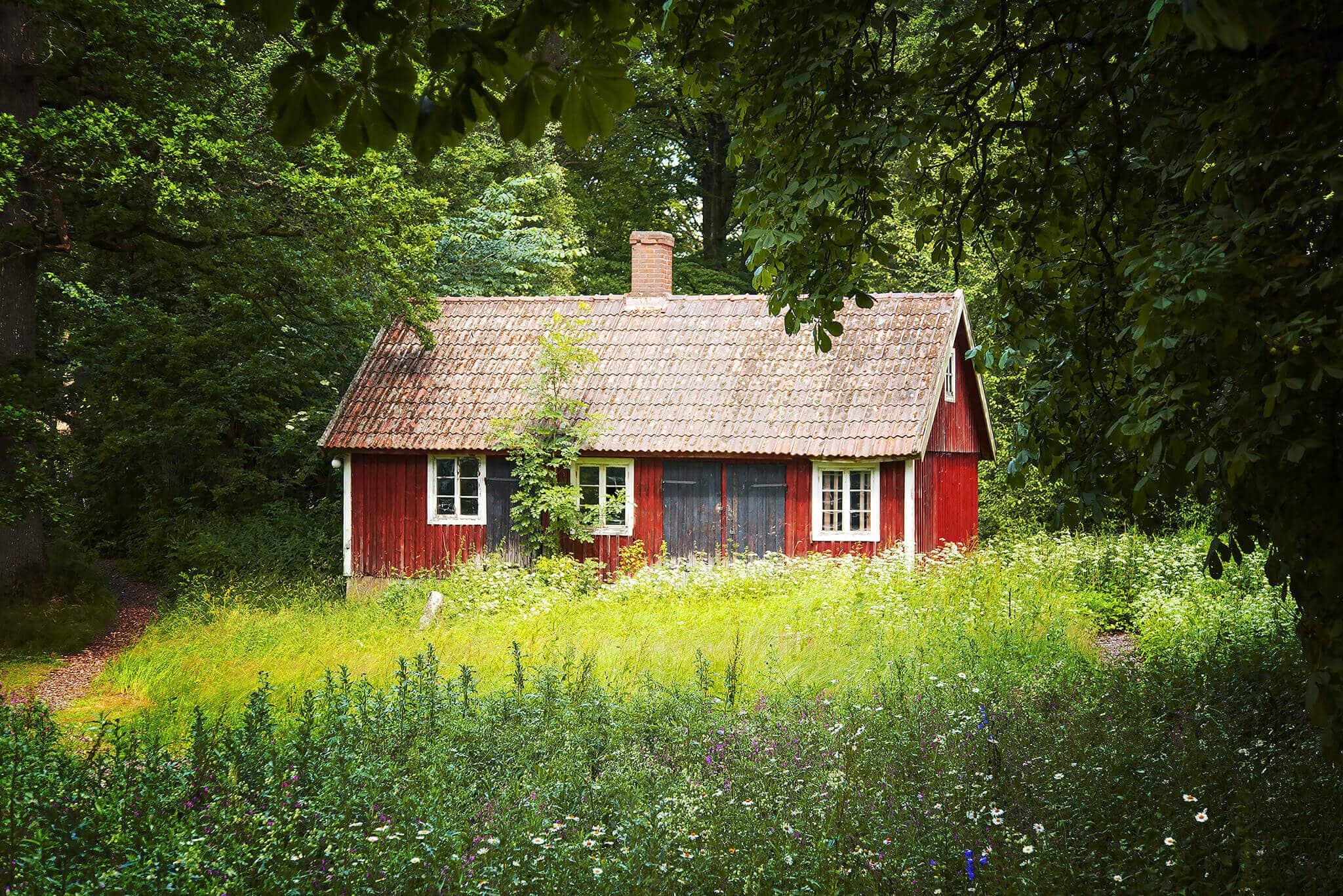 Liten röd stuga